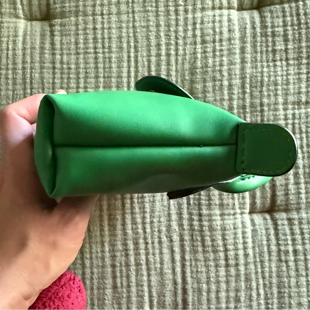 Longchamp LE PLIAGE XTRA XS POUCH in Green 🍀 - Picture 5 of 11